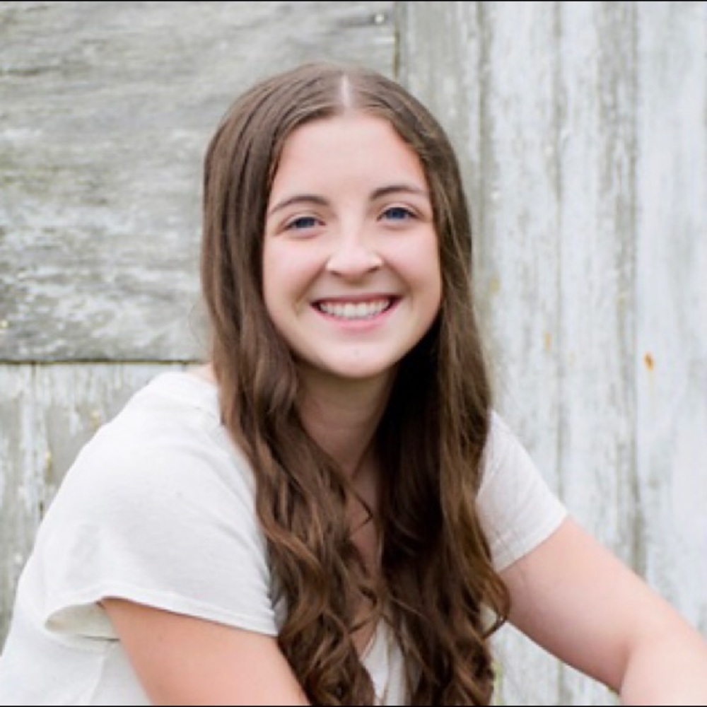 Meet your Posher, Andrea